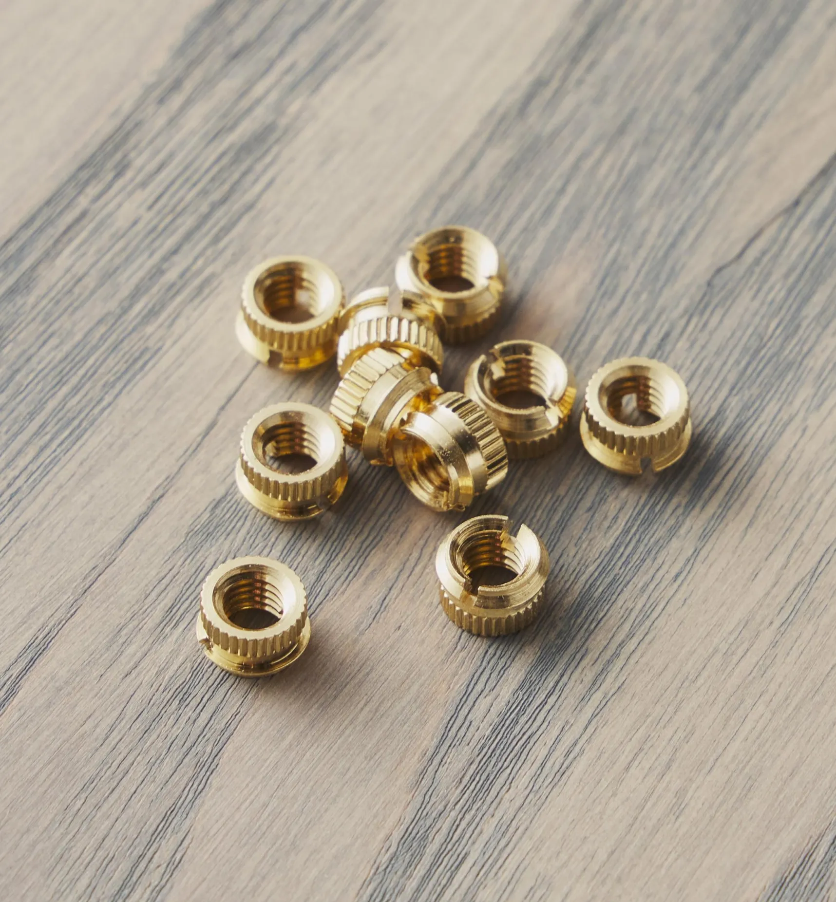 Online 10-32 E-Z Fin Insert Nuts Fasteners