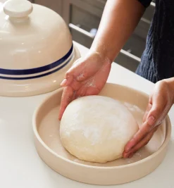 Discount Bread-Baking Cloche Bakeware