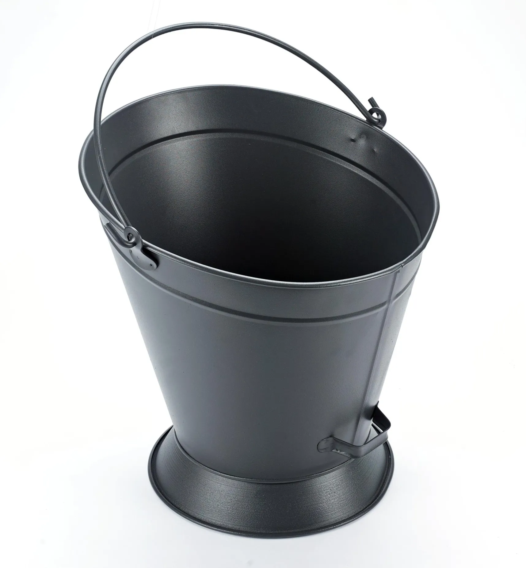 Hot Coal Scuttle Fireplace