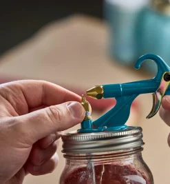 Hot Critter Air-Powered Spray Gun Supplies