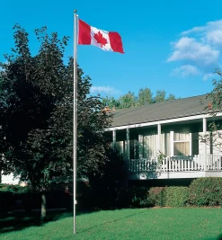 New Deluxe Canadian Flag Outdoor Living