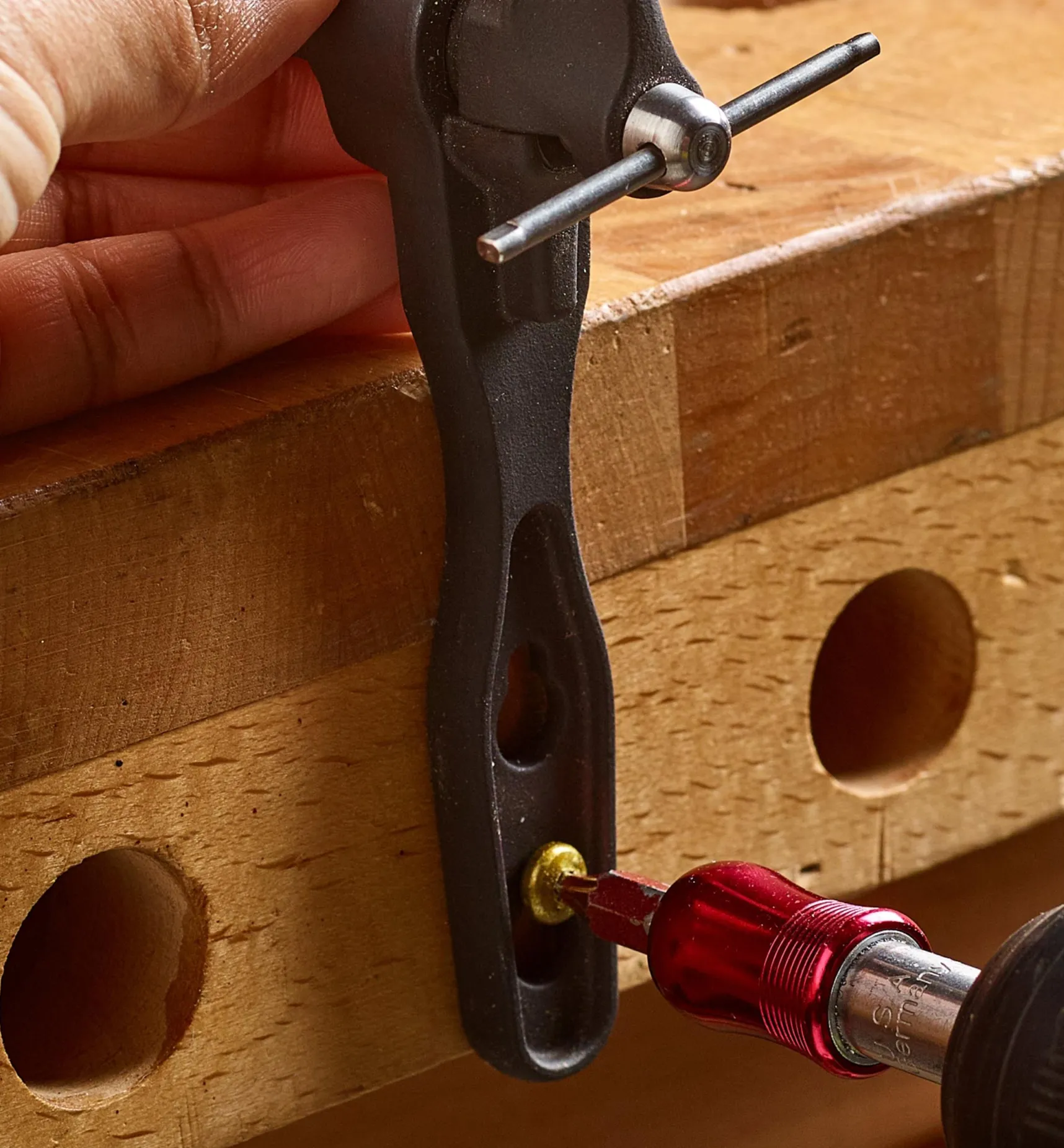 Outlet Detail Hand Vise Workshop