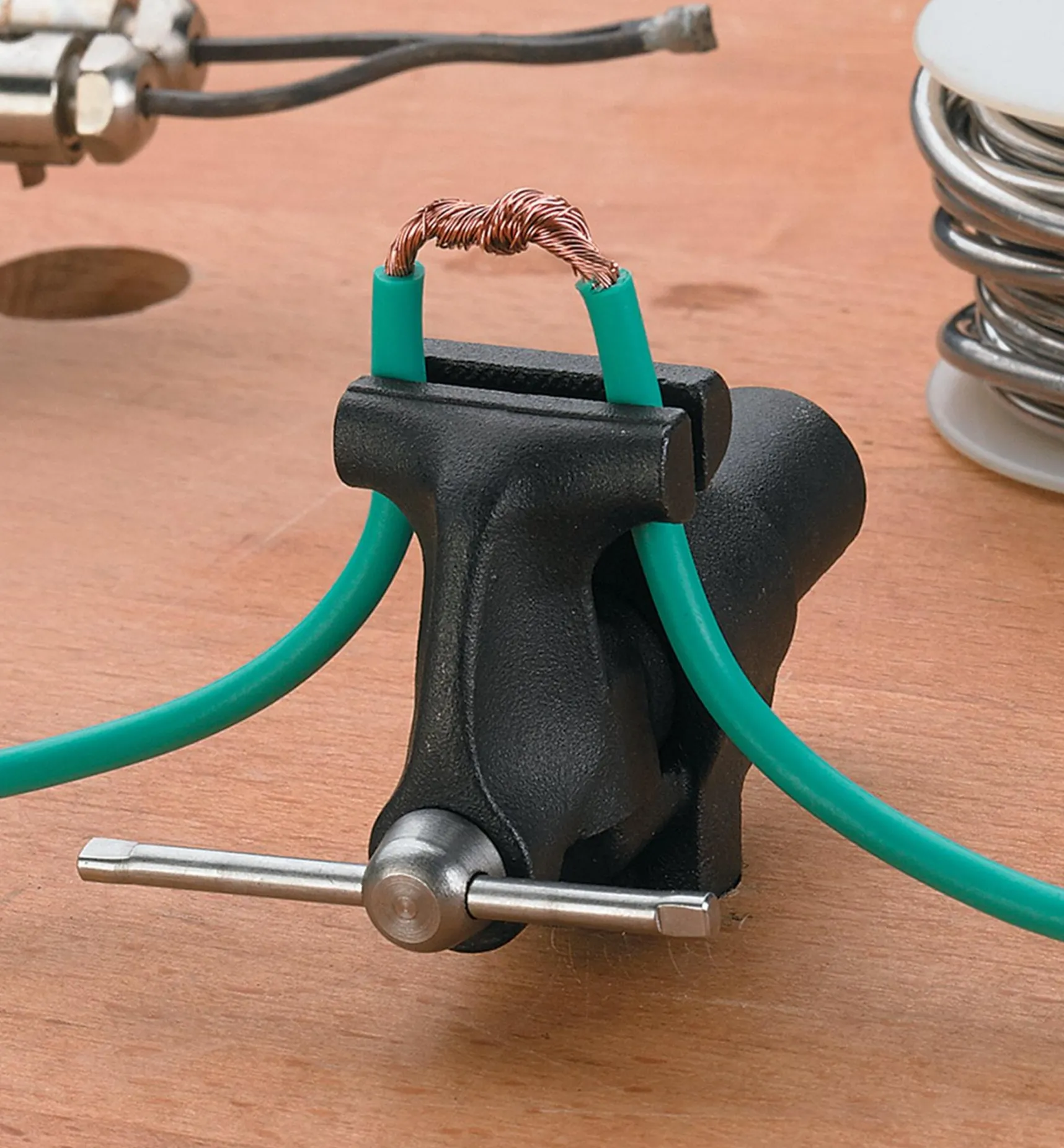 Outlet Detail Hand Vise Workshop