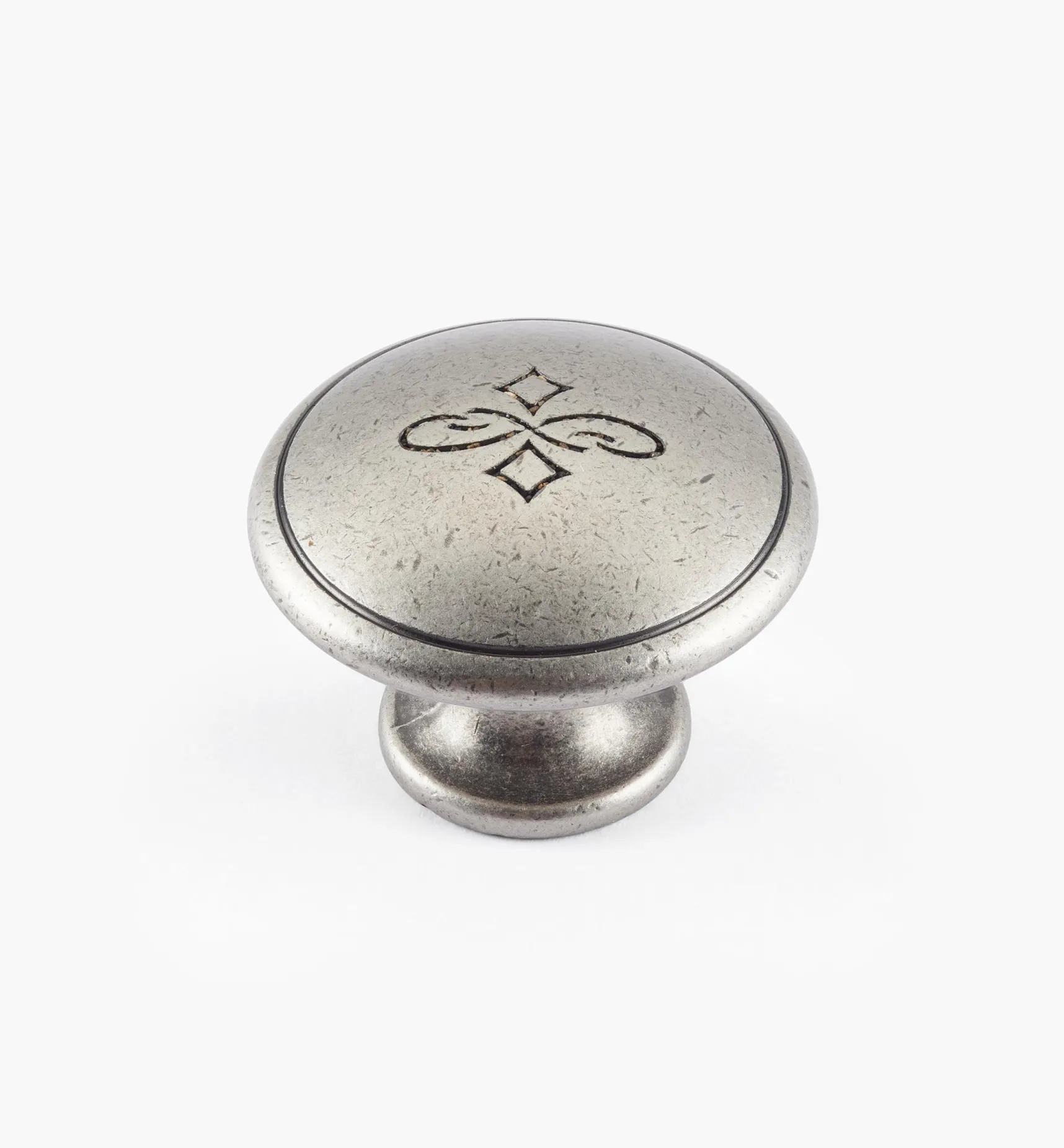 Detailed Bow Knobs Knobs