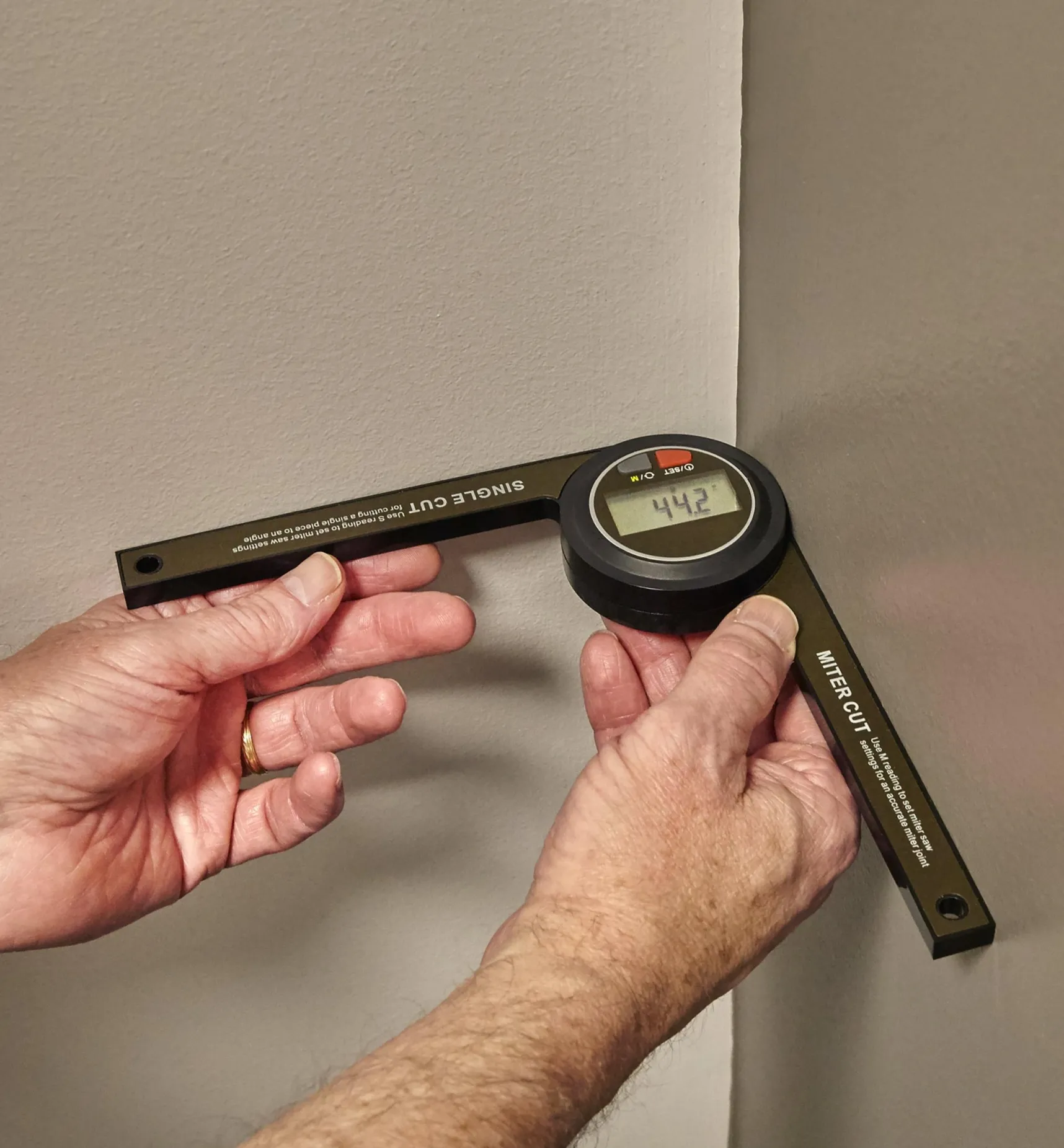 Online Digital Miter Saw Gauge Marking & Measuring