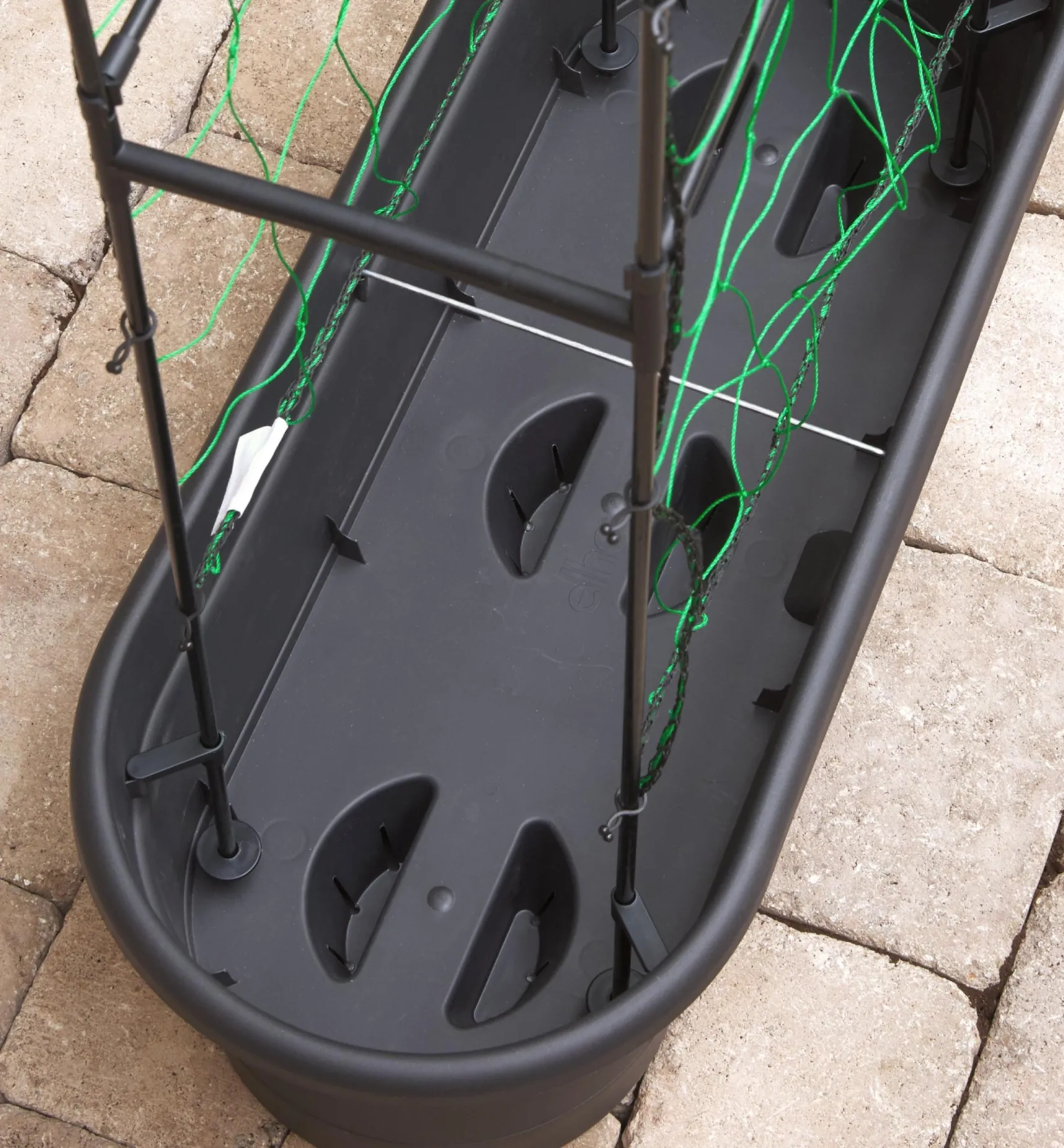 Outlet Elho Self-Watering Planter With Trellis Container Gardening
