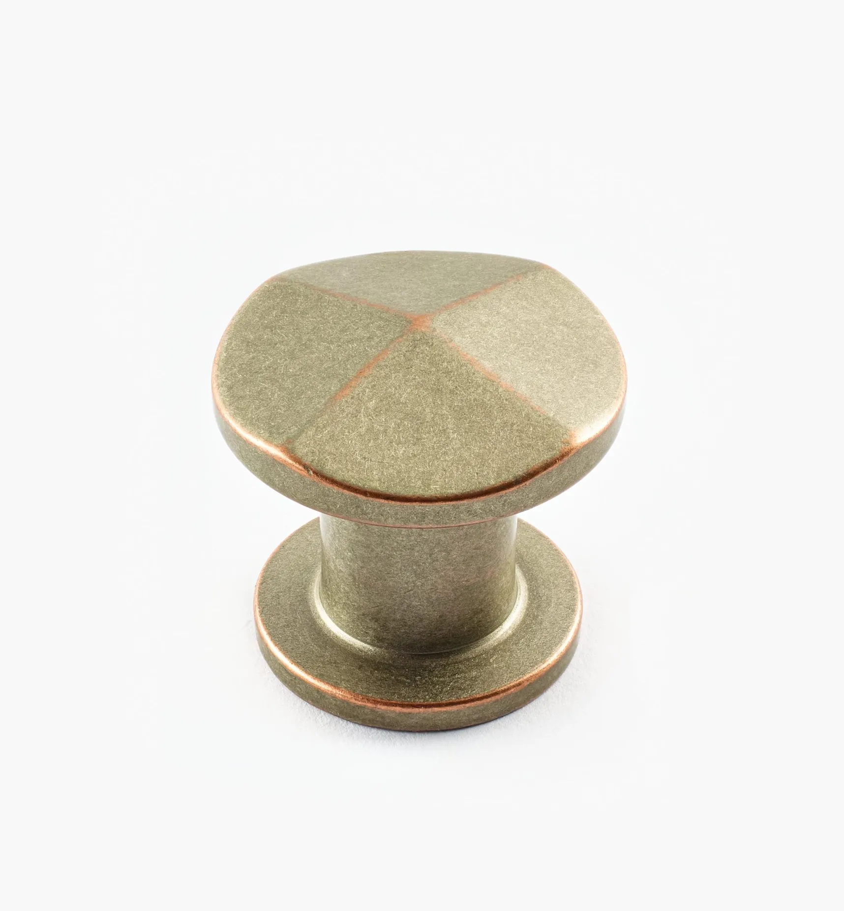 New Galleria Pyramidal Knob Knobs