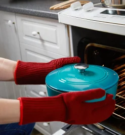 Discount HeatSafe Oven Gloves Linens