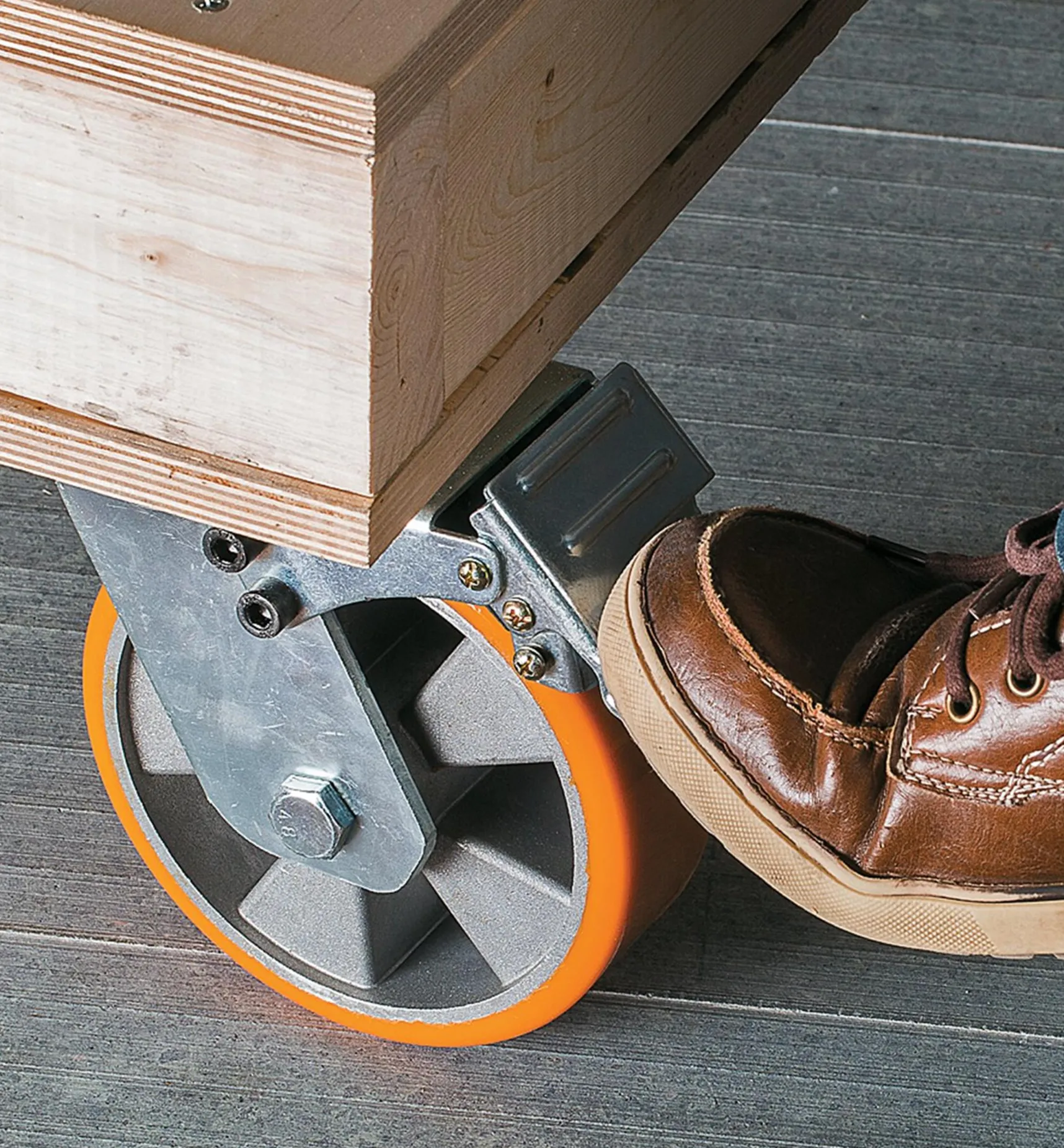 Heavy-Duty Casters Casters & Wheels