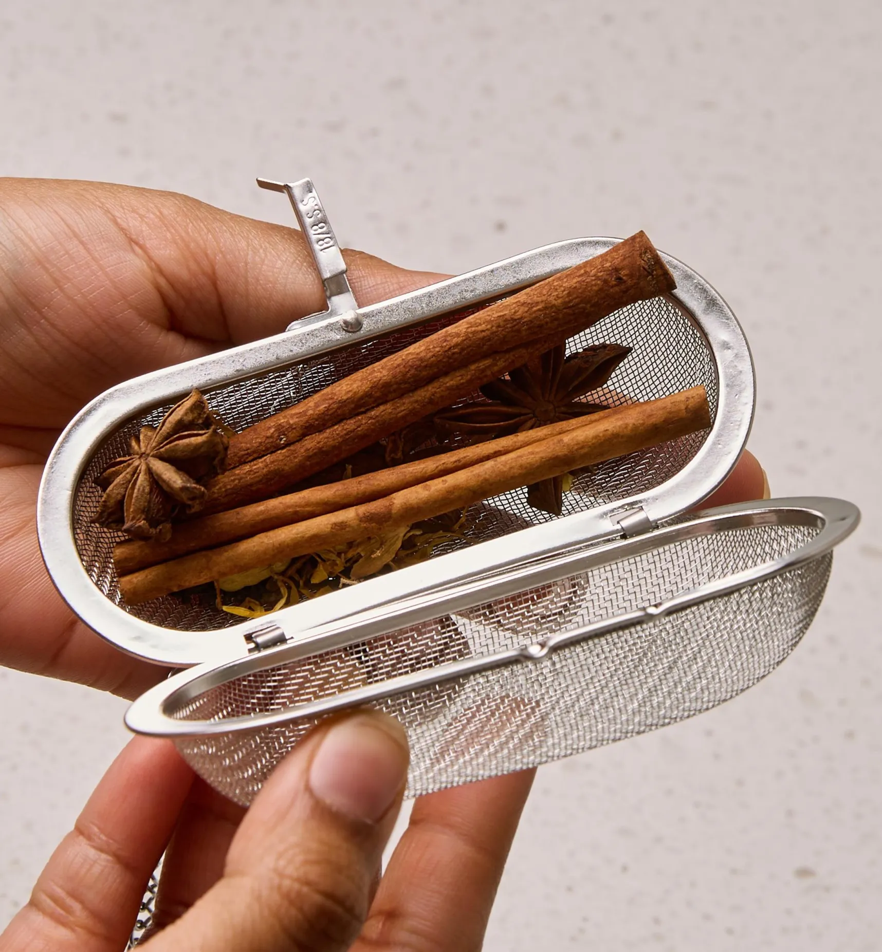 Hot Herb & Spice Infuser Kitchen Tools