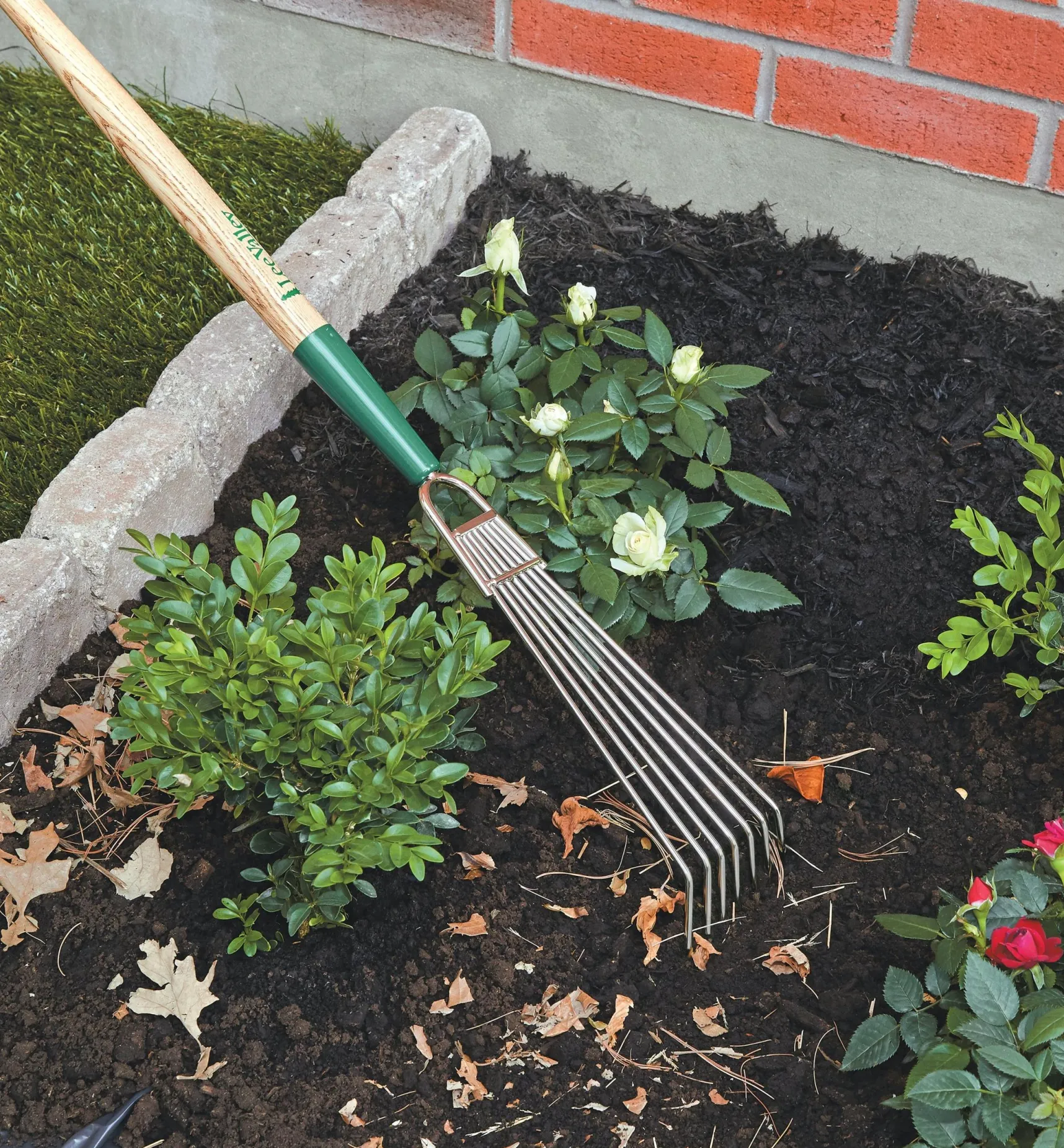 Clearance Bed Rake Rakes