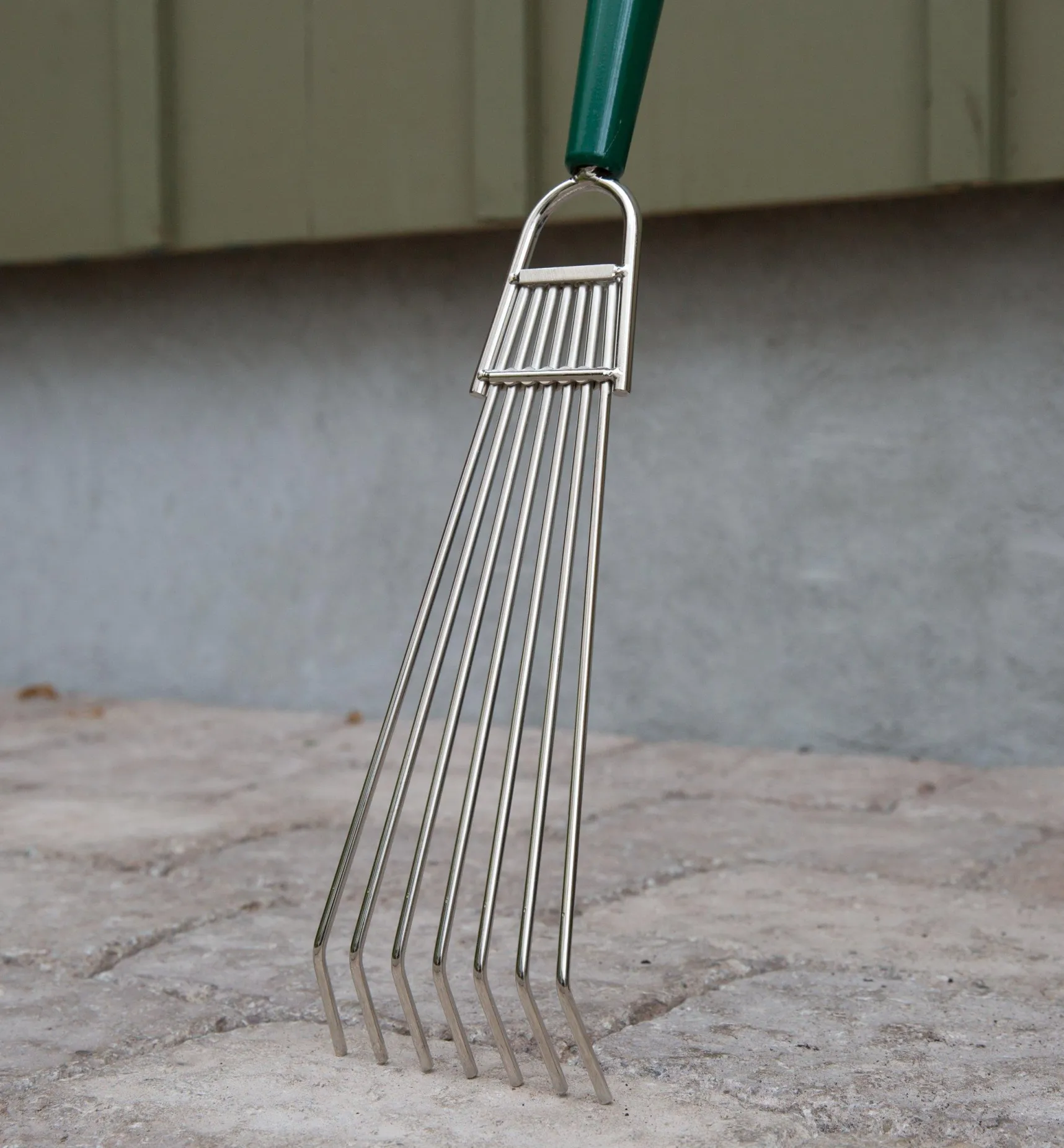 Clearance Bed Rake Rakes
