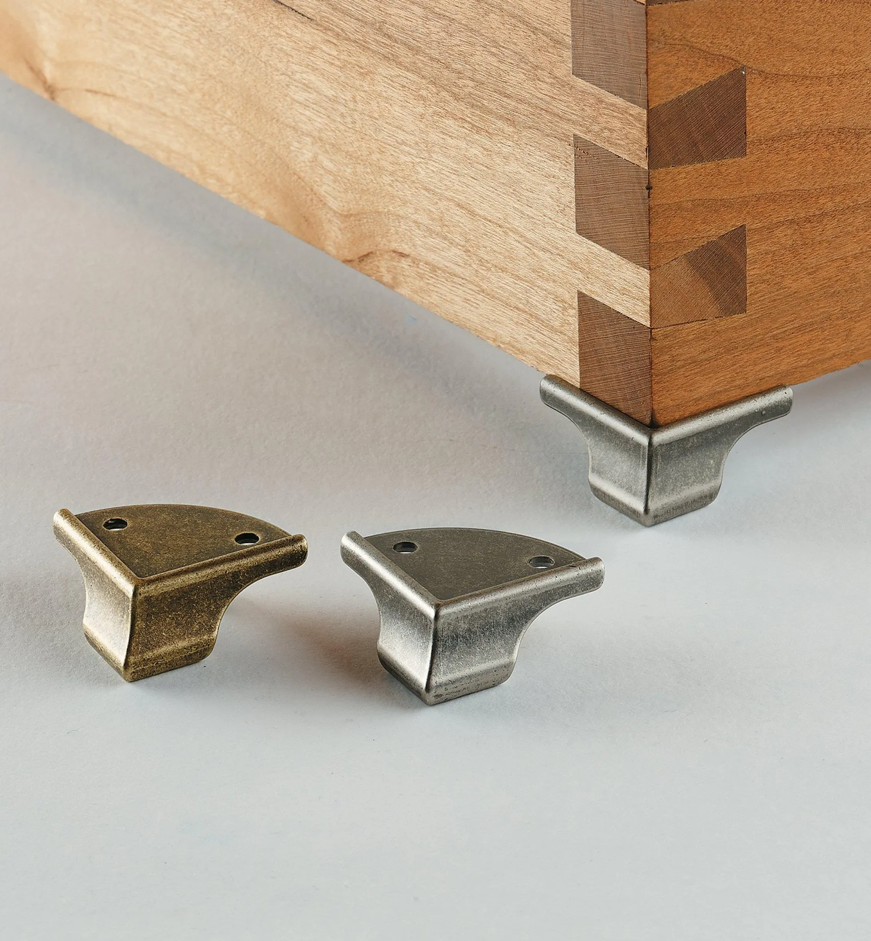 Discount Cast Pedestal Feet Box Hardware