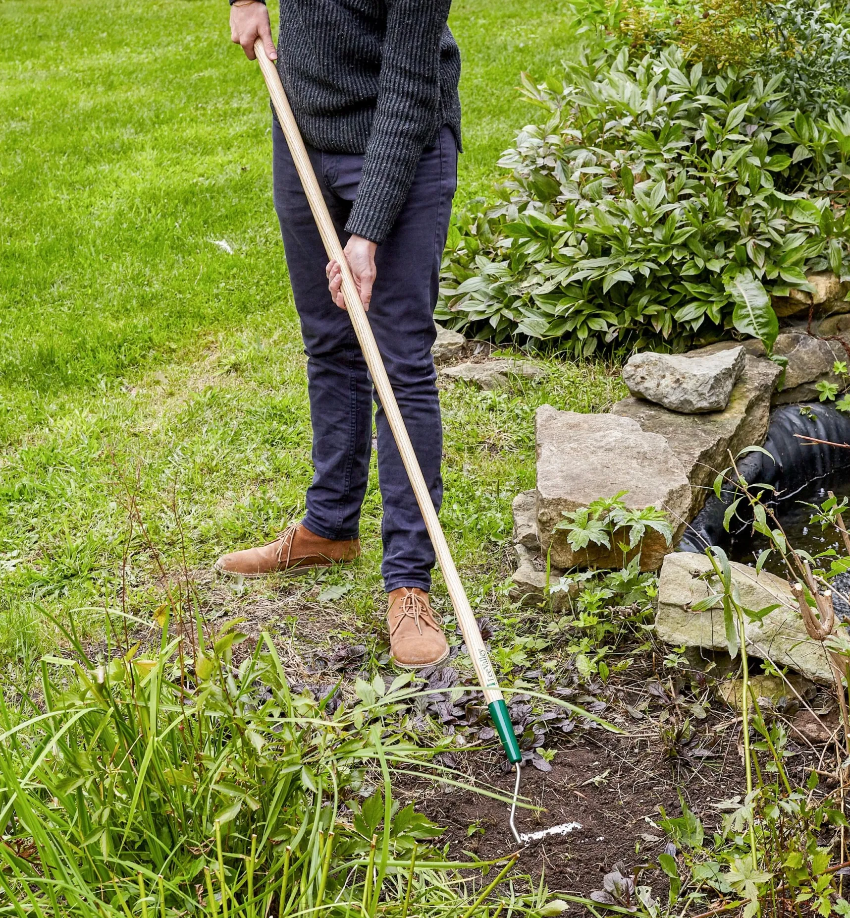 New Swoe Weeding