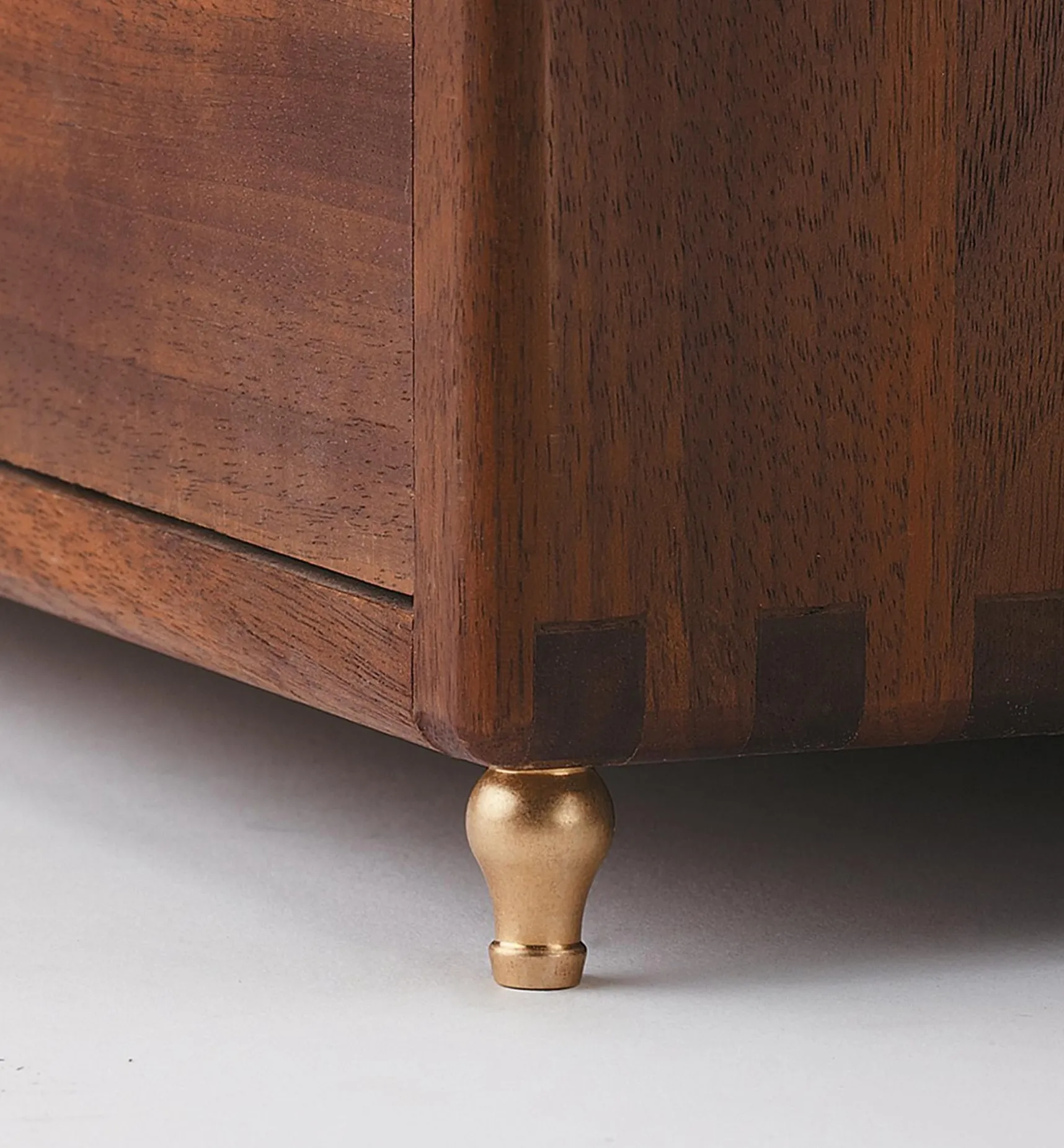 Hot Turned Box Feet Box Hardware
