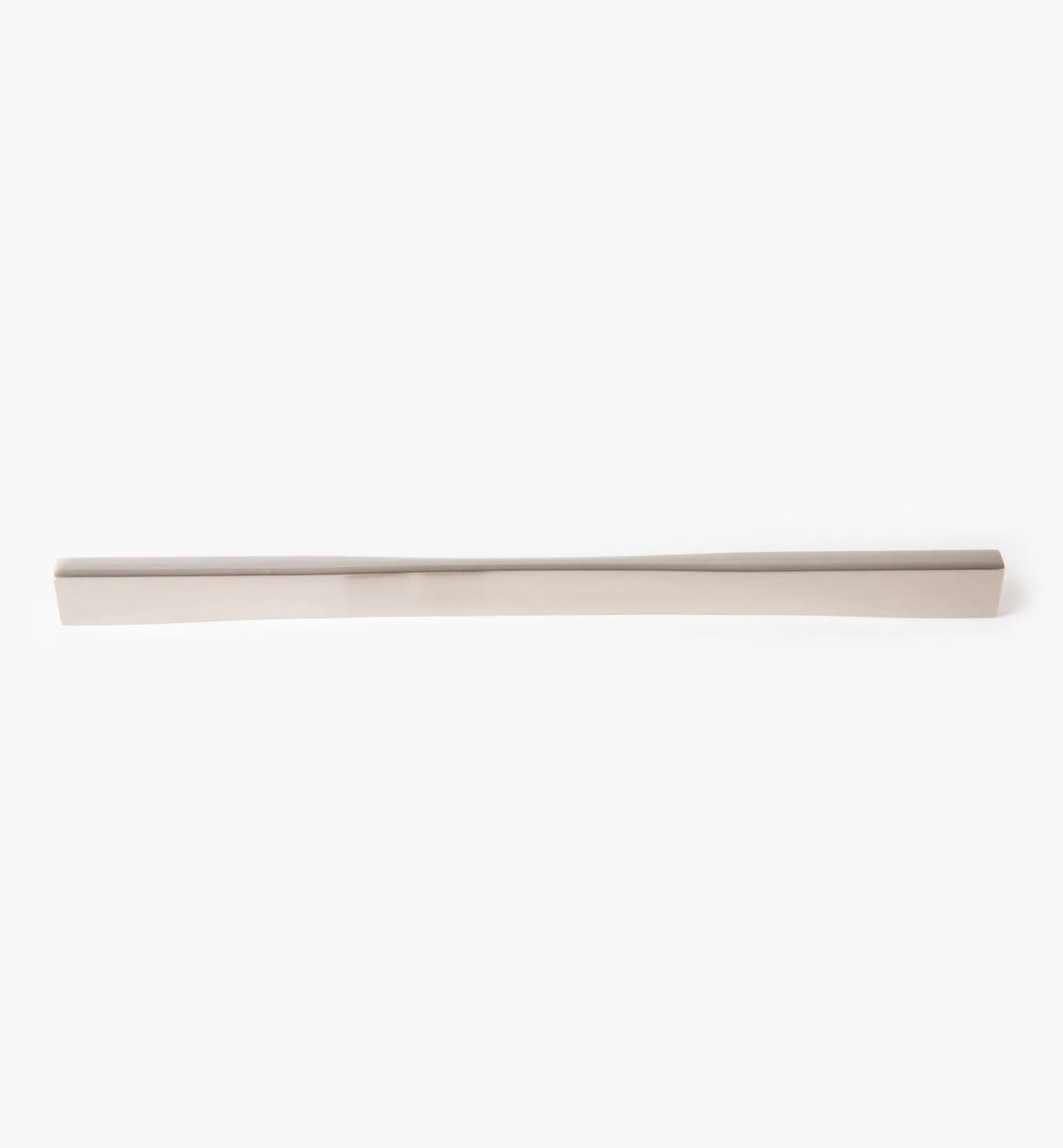 Hot Linea Pulls Handles