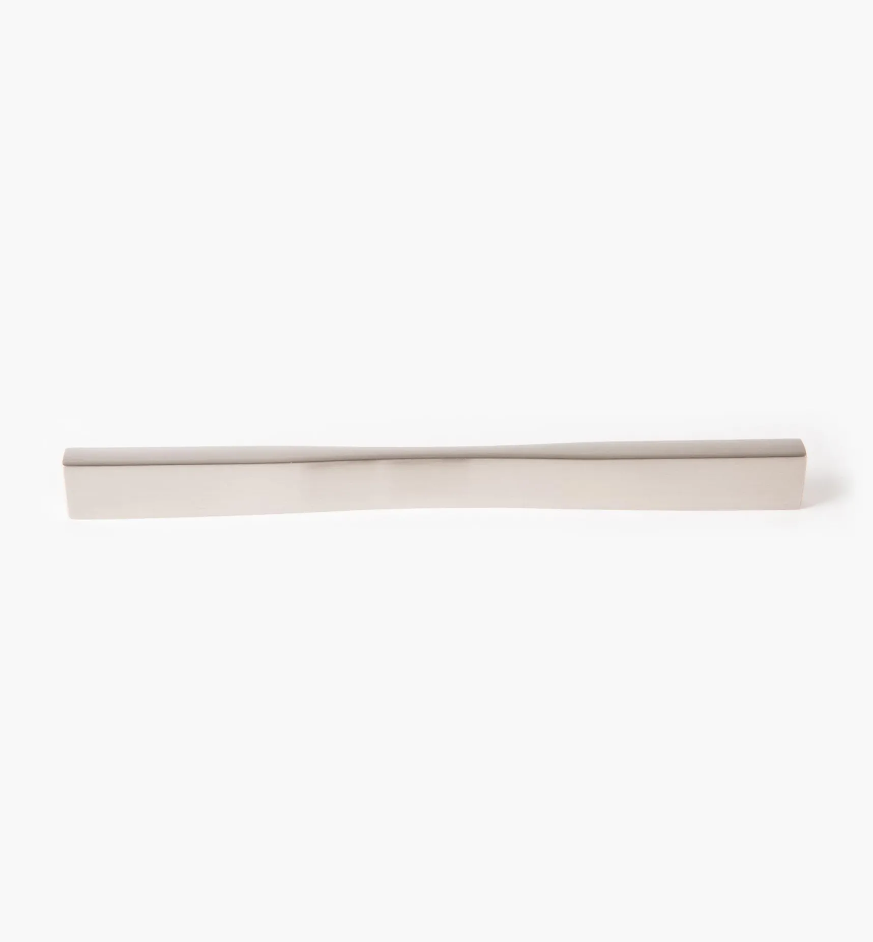 Hot Linea Pulls Handles