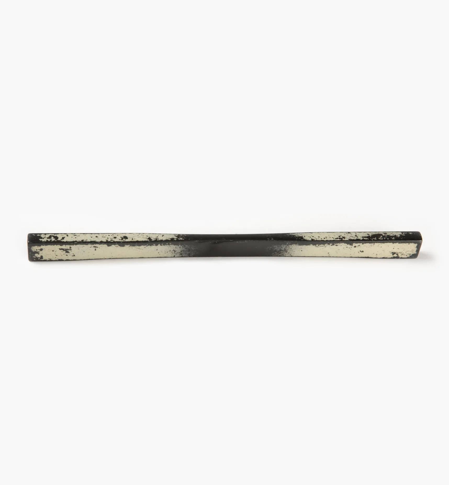 Hot Linea Pulls Handles
