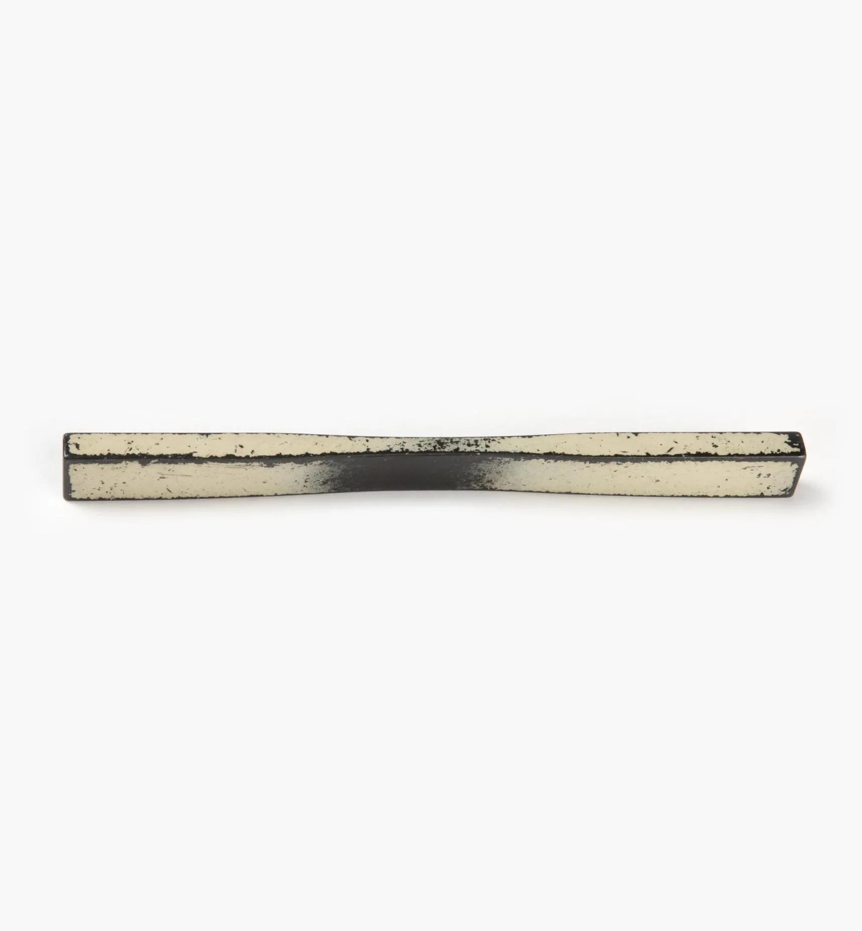 Hot Linea Pulls Handles