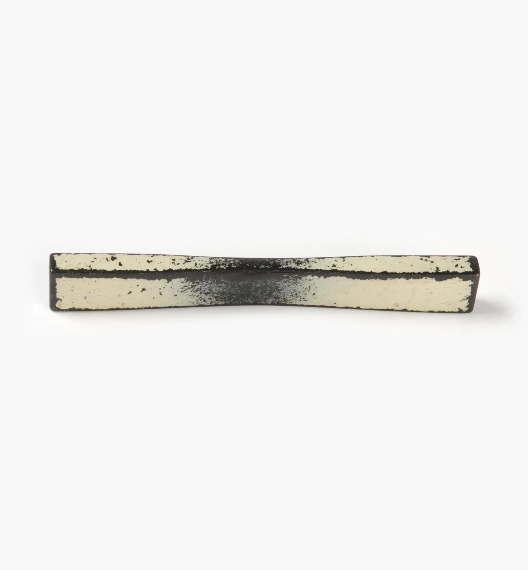 Hot Linea Pulls Handles