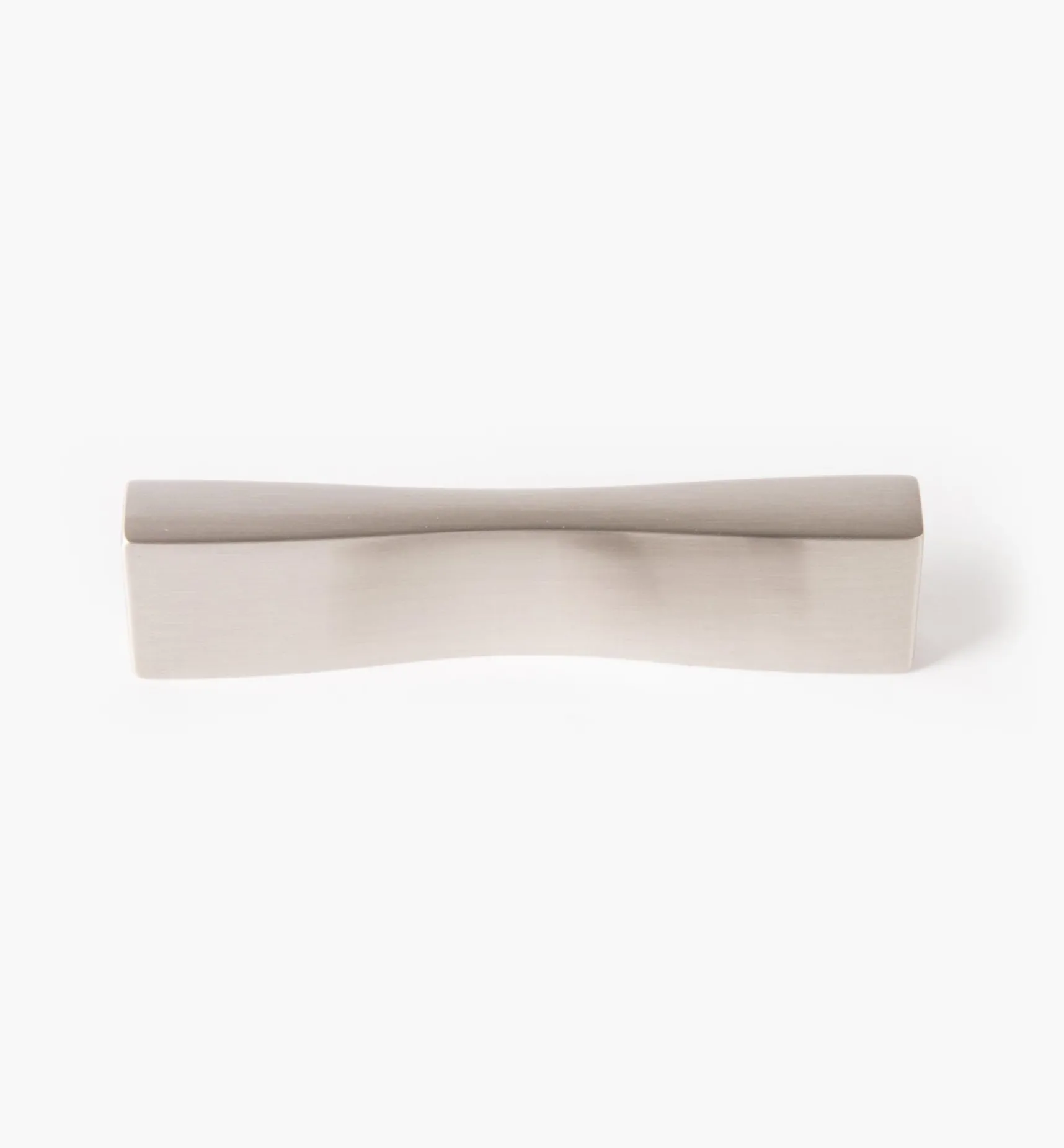 Hot Linea Pulls Handles