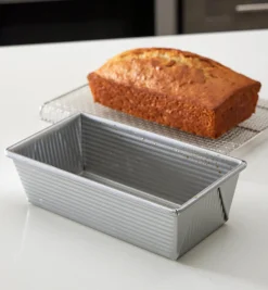 New Loaf Pan Bakeware