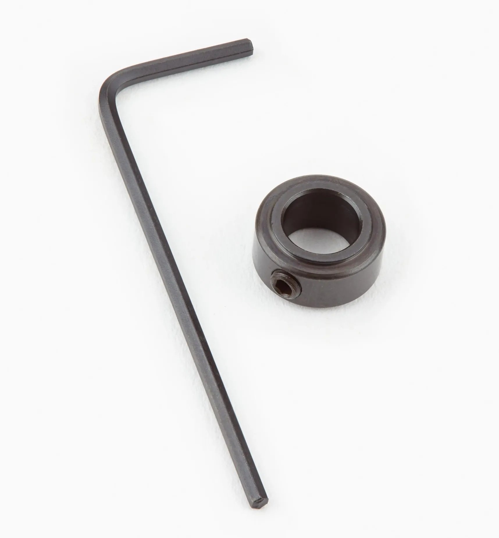 Online Lock Rings Routing