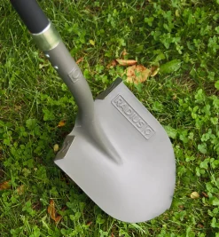 Outlet Long-Handled Round-Point Shovel Shovels