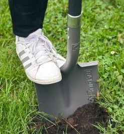 Outlet Long-Handled Round-Point Shovel Shovels