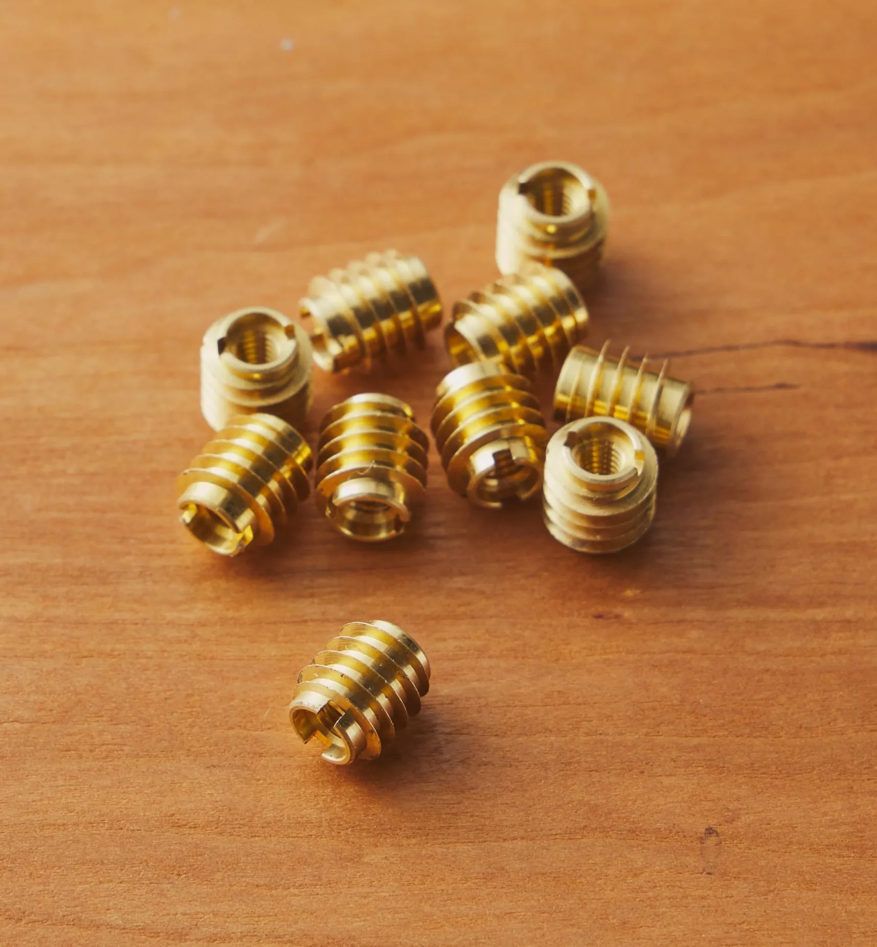M4-0.7 Brass Knife-Edge Insert Nuts Fasteners