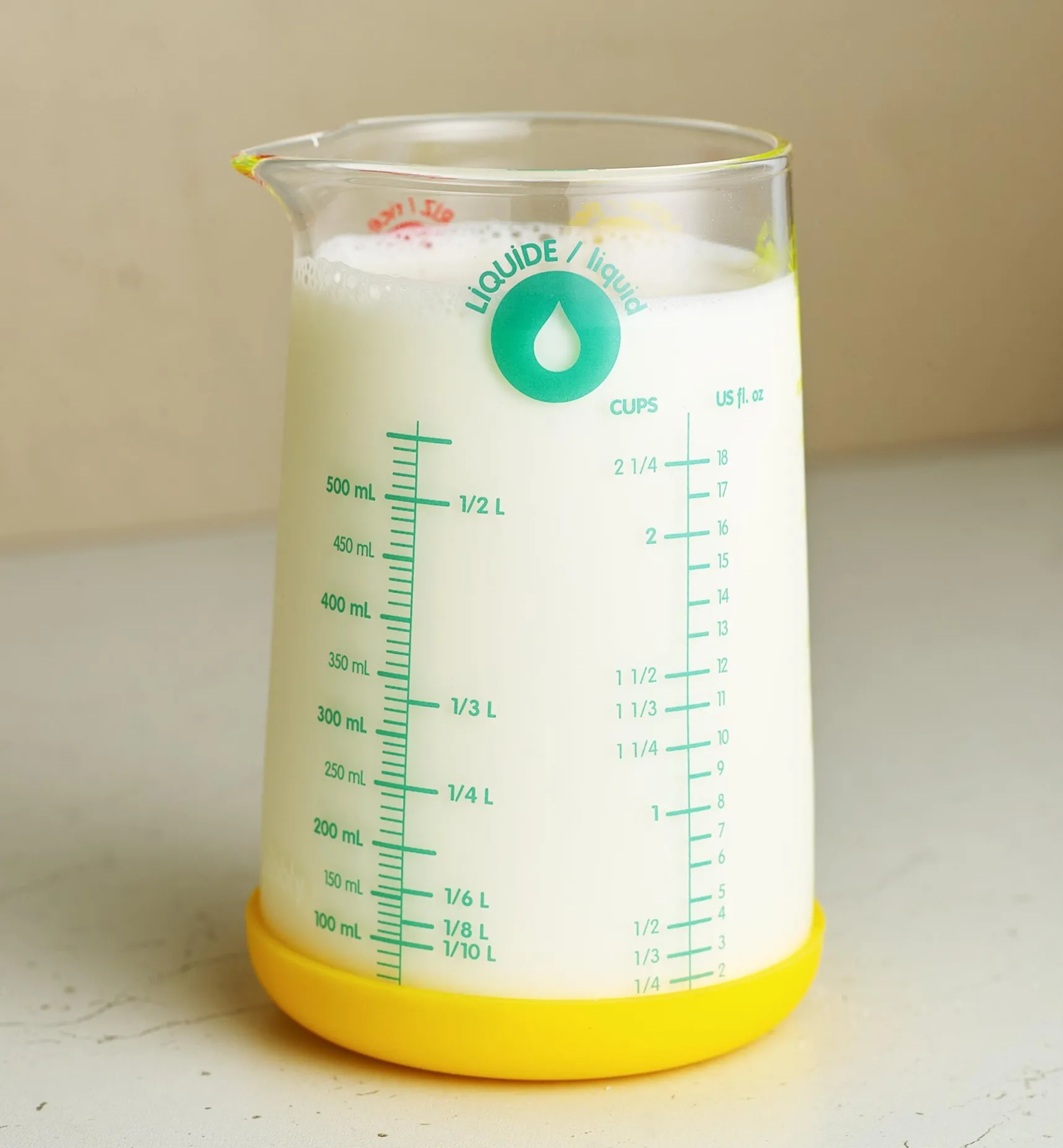 Outlet Measuring Glasses Measurement