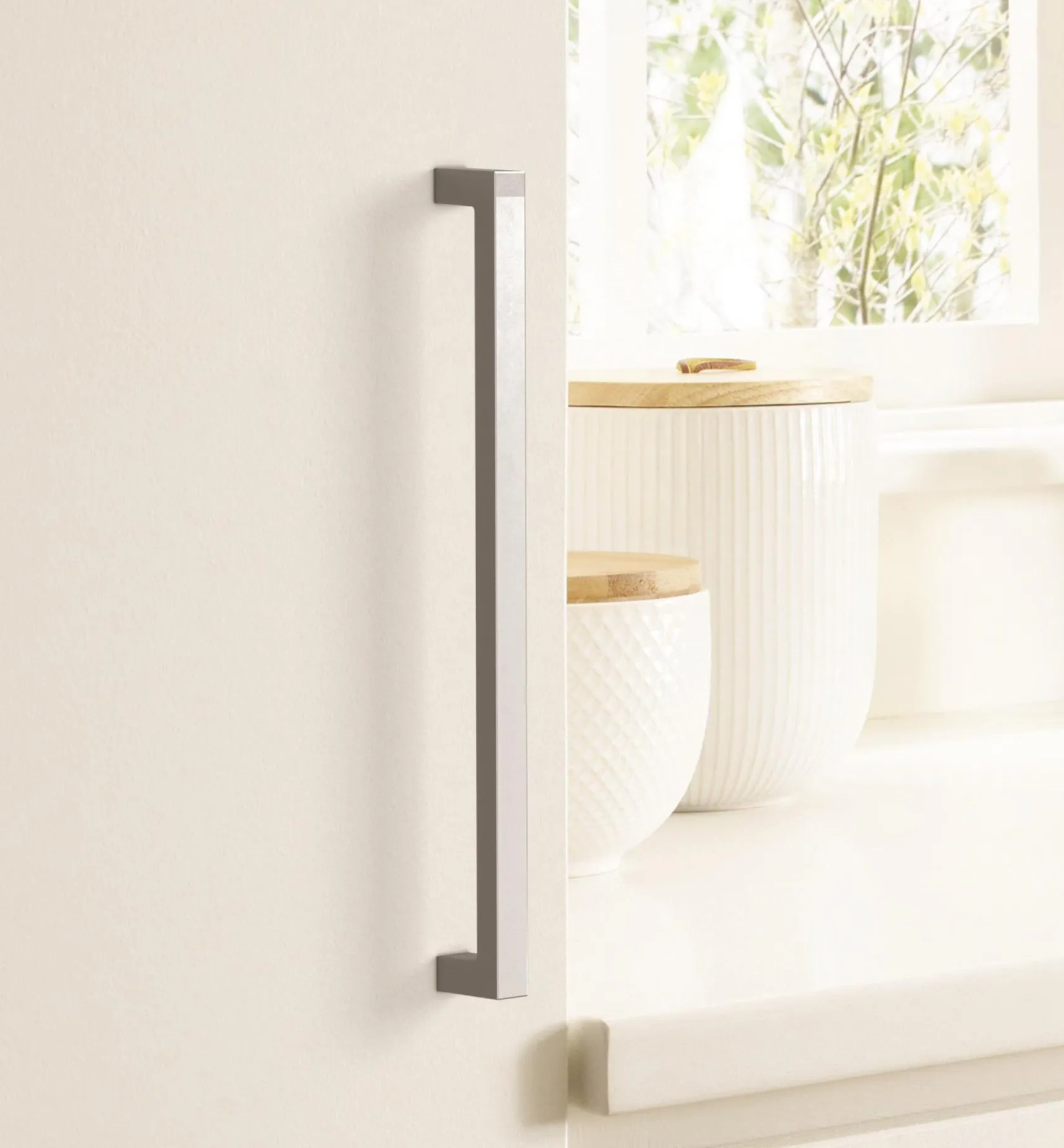 Outlet Monument Handles Handles