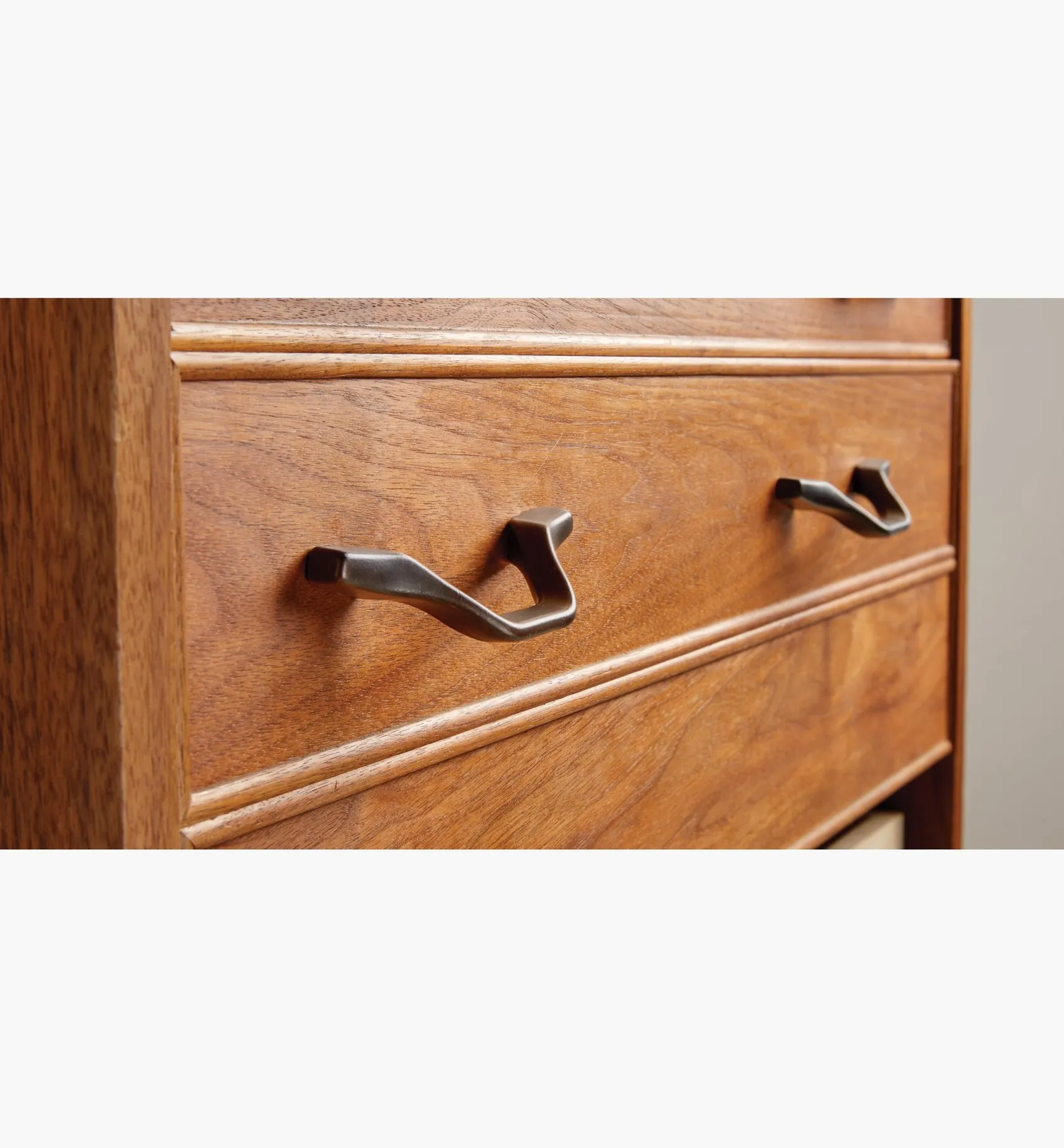 New Osaka Handles Handles