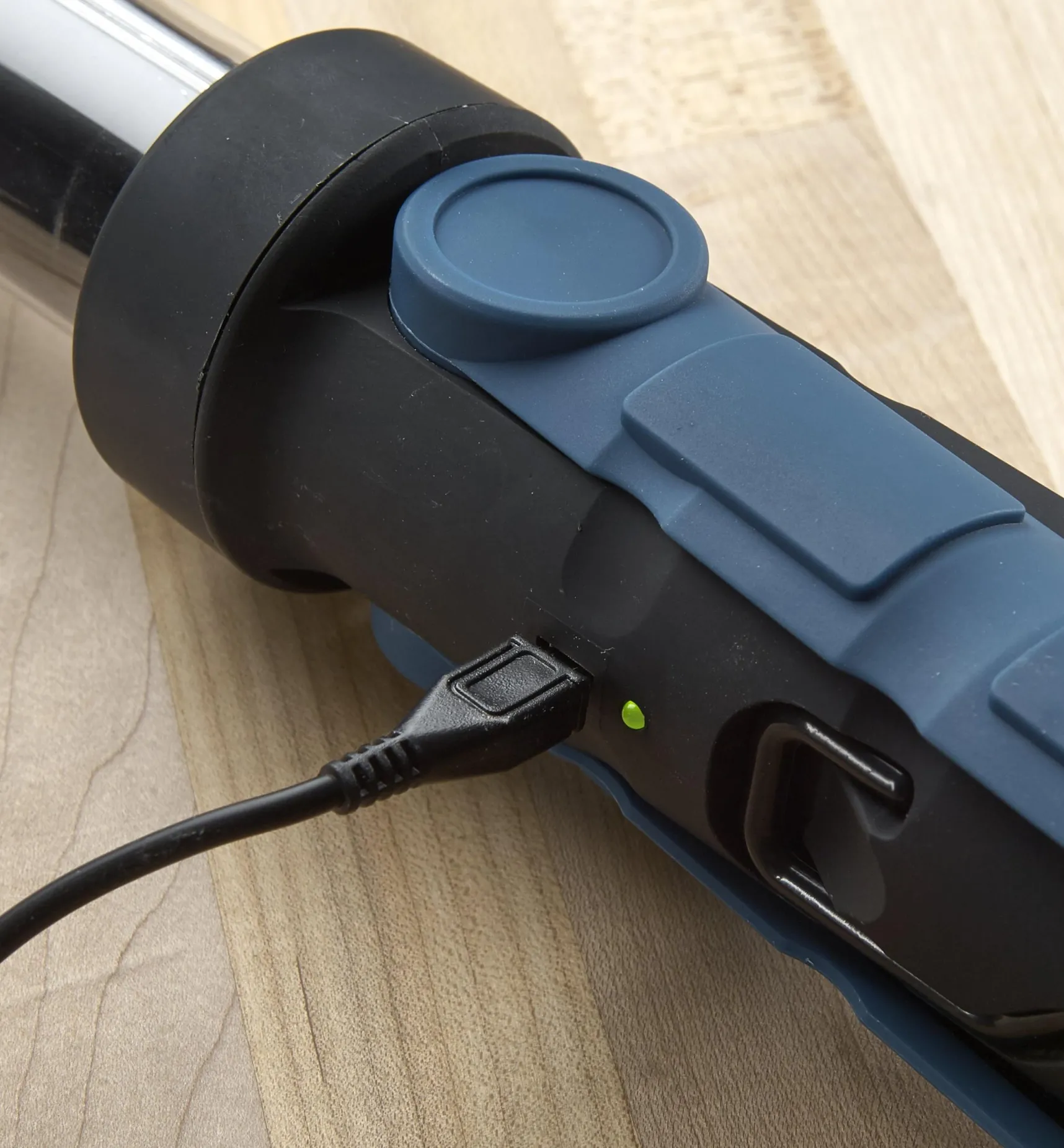 New Pair Of Multi-Function LED Tube Lights Lighting