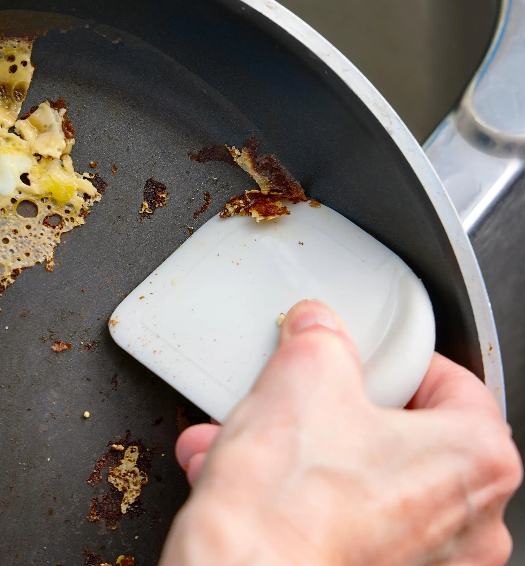 Best Pan Scraper Cleaning