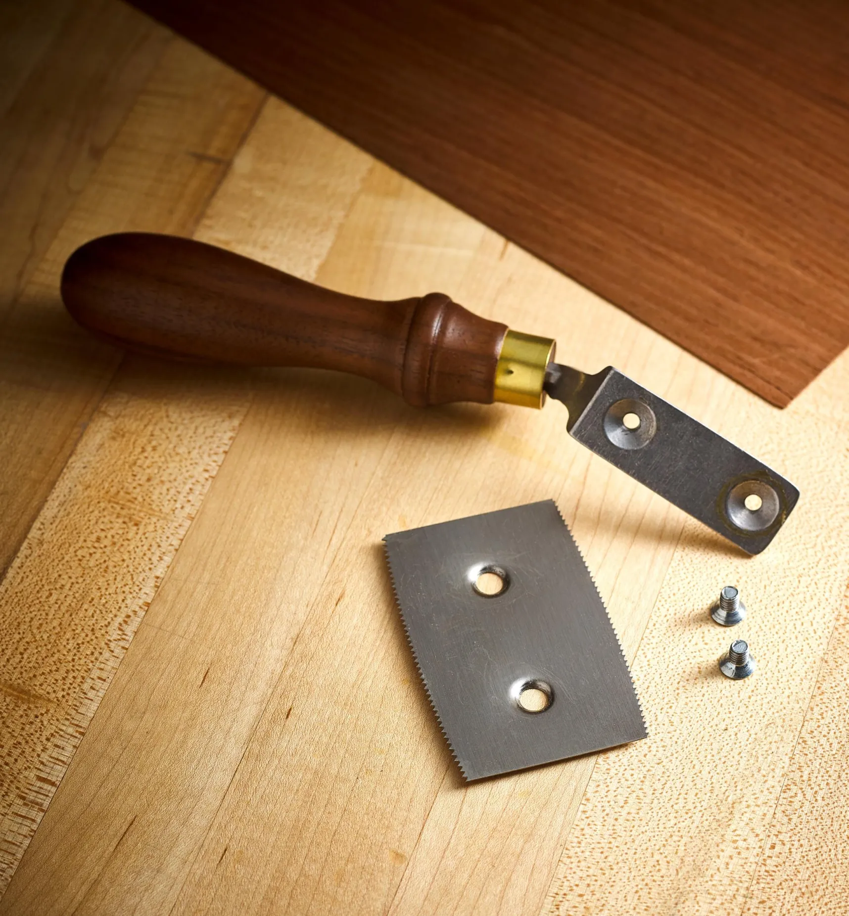 Outlet Pax Veneer Saw Saws