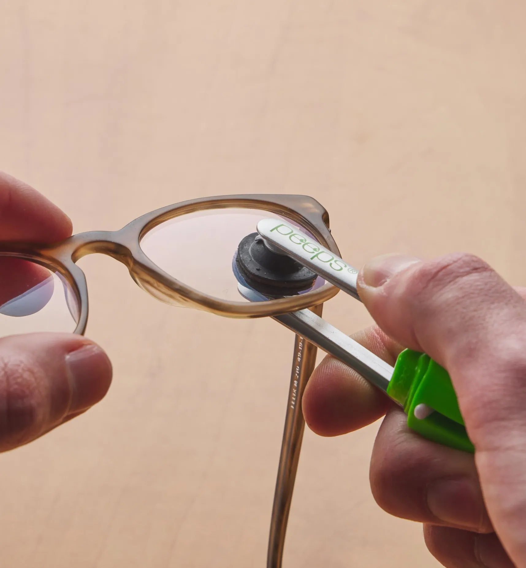 New Peeps Eyeglass Cleaner Personal Accessories
