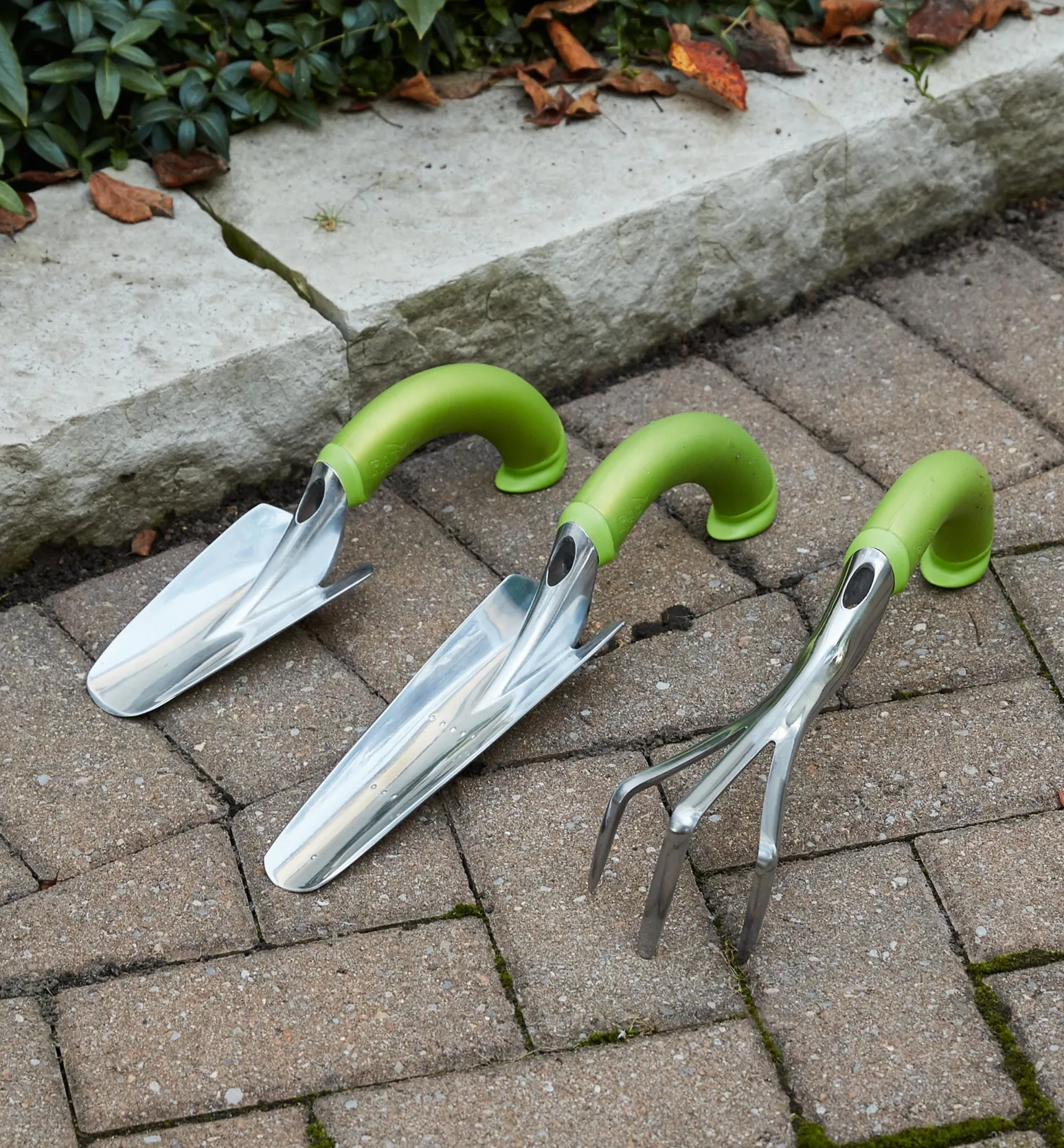 Hot Radius Ergonomic Hand Tools Weeding