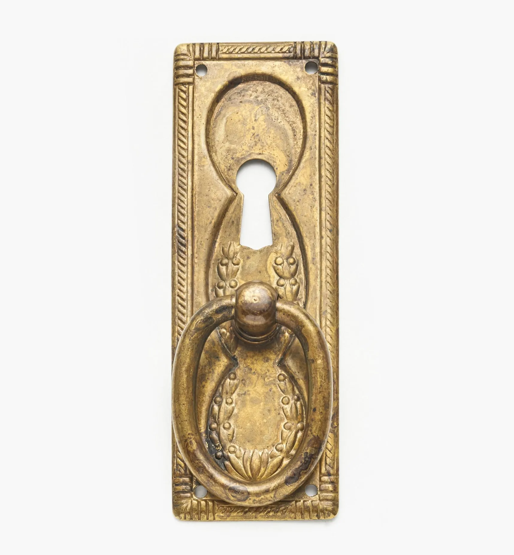 Sale Rope-Edged Vertical Plate Pulls Pulls