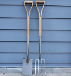 Hot Spade & Fork Garden Care
