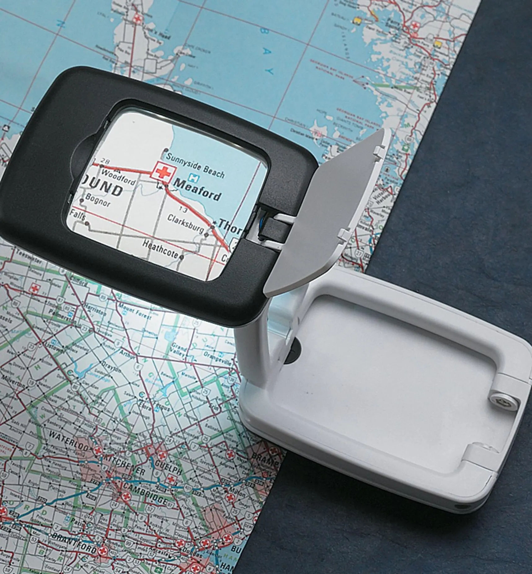 Stand-Up Folding LED Magnifier Office
