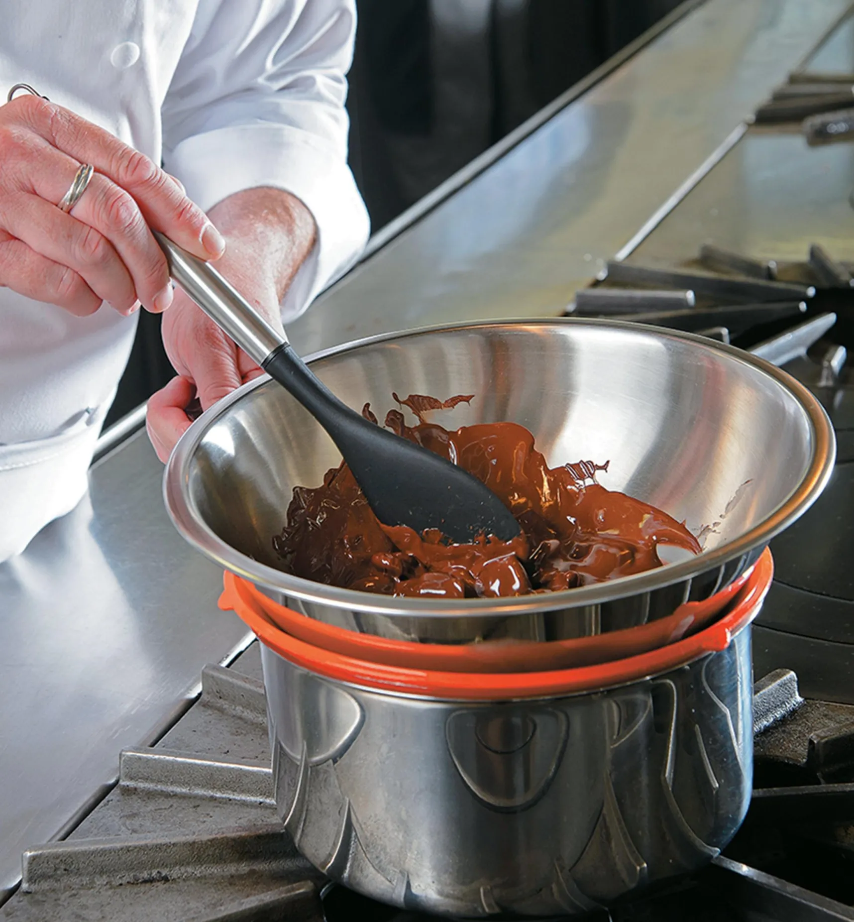 Hot Staybowlizer Bakeware