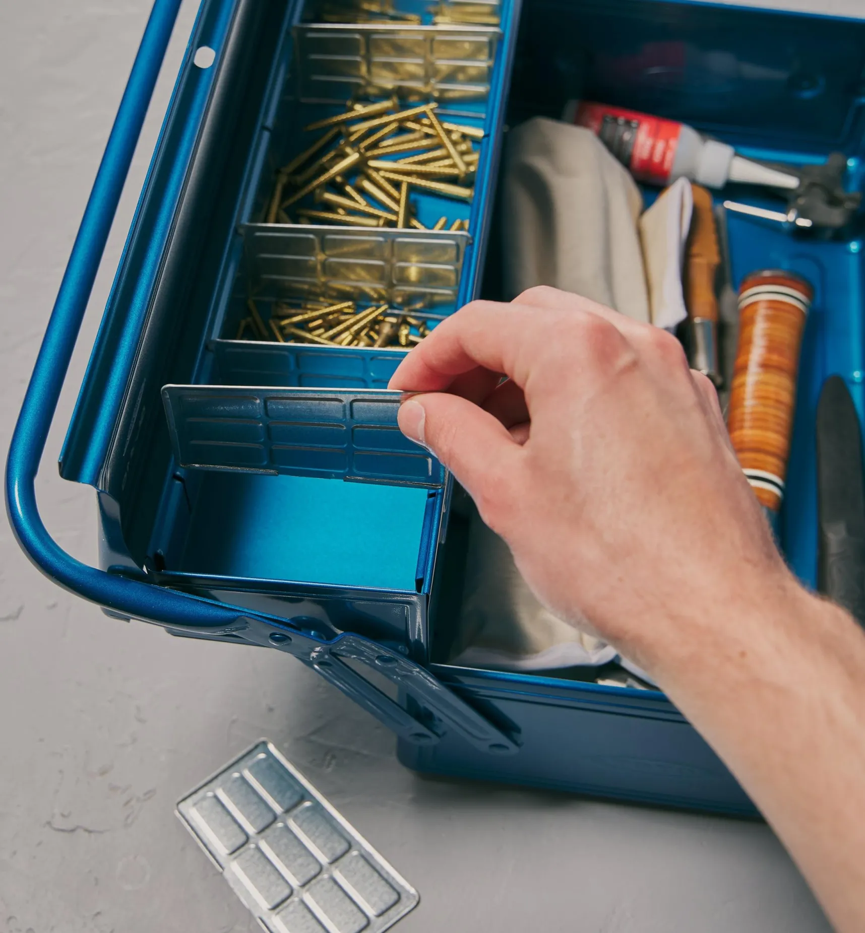 Discount Toyo Large Cantilevered Toolbox Workshop