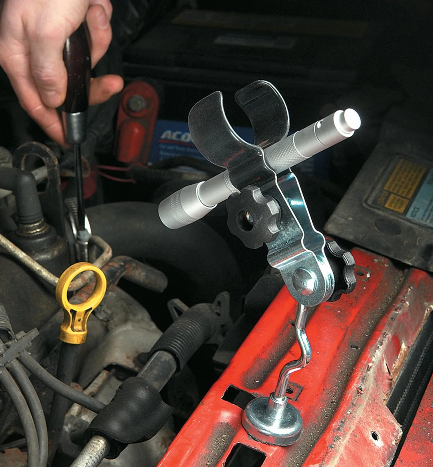 Online Trouble Light/Flashlight Holder Lighting