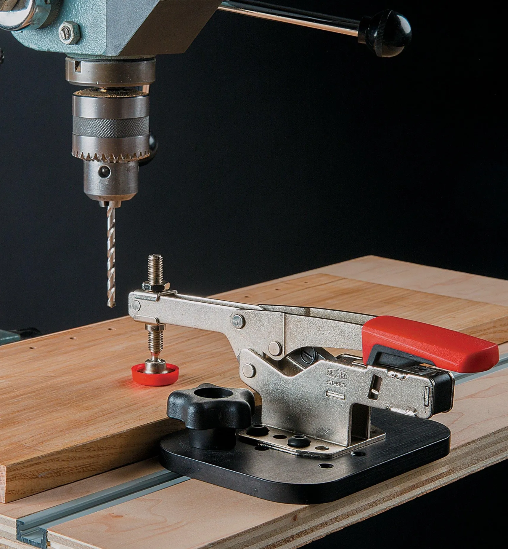 Clearance T-Track Toggle Clamp Plate & Bessey Auto-Adjust Clamps Hand Tools