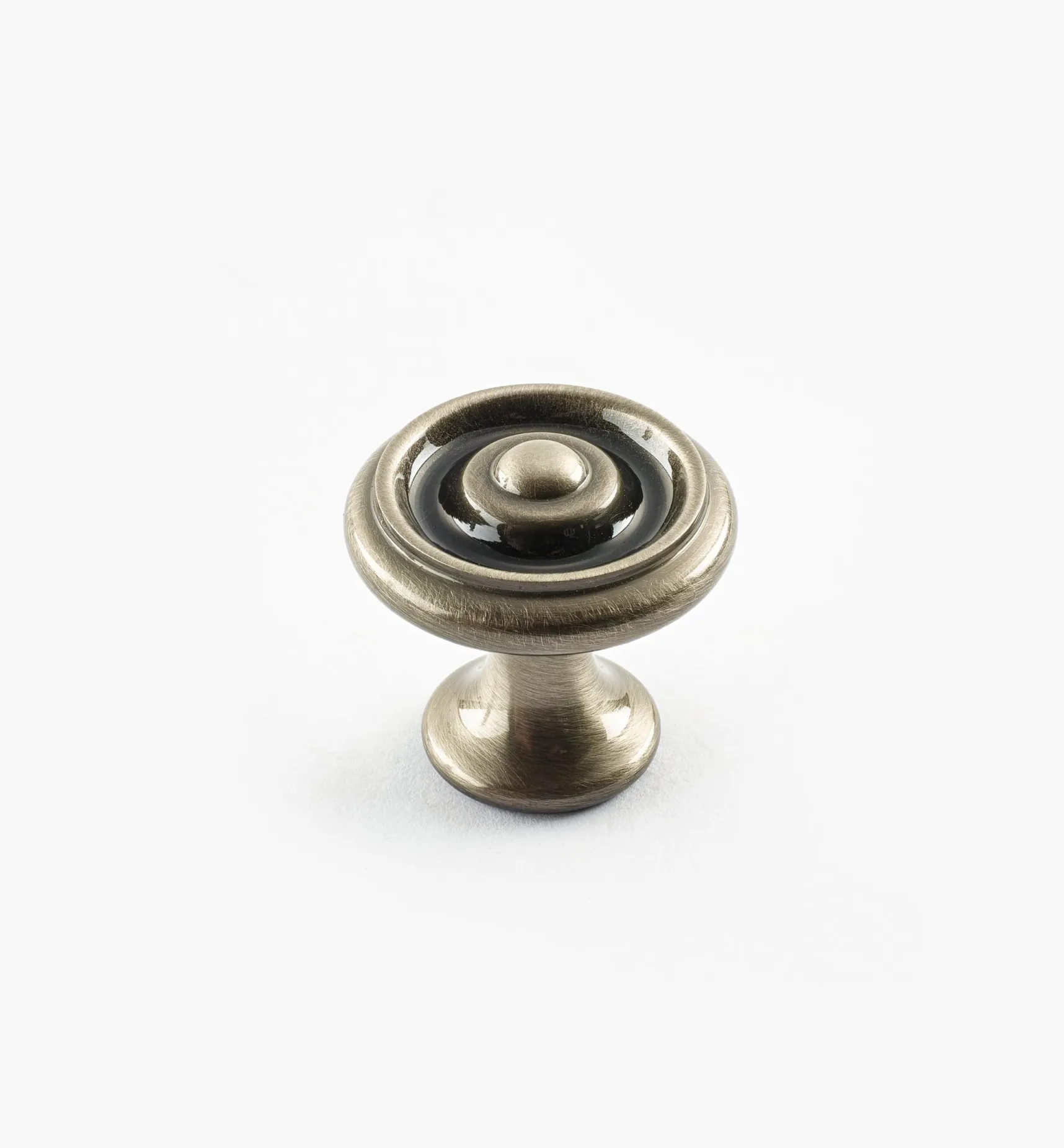 Hot Turned Brass Raised Knobs Knobs