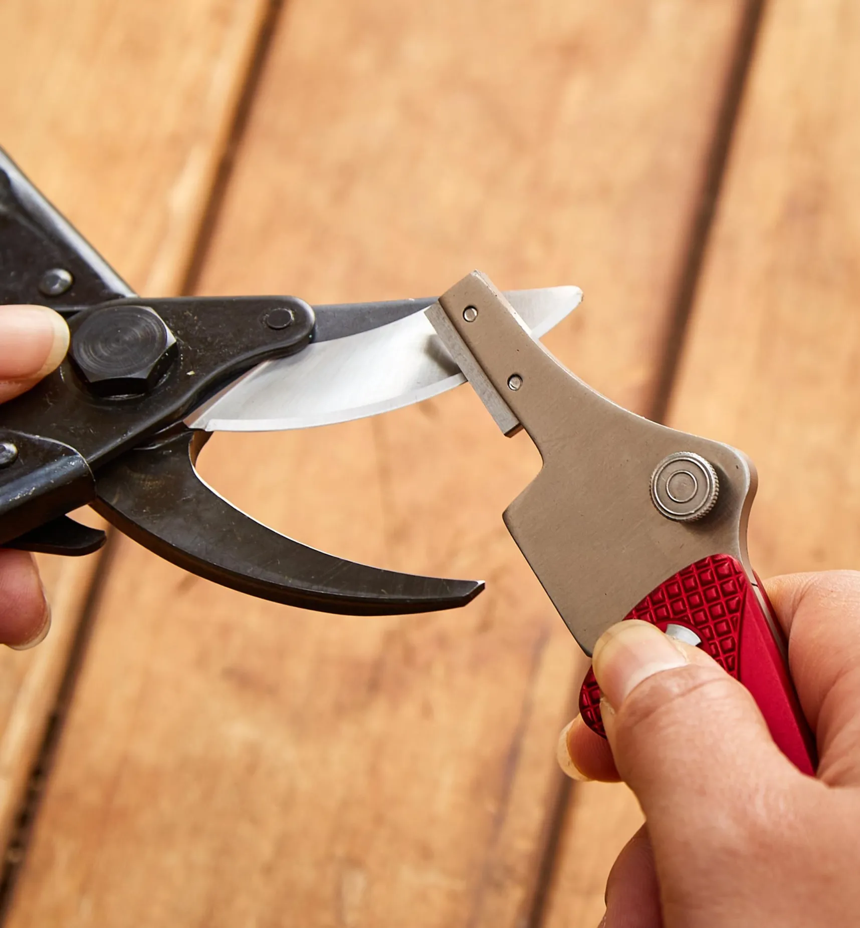 New Universal Sharpener Sharpening