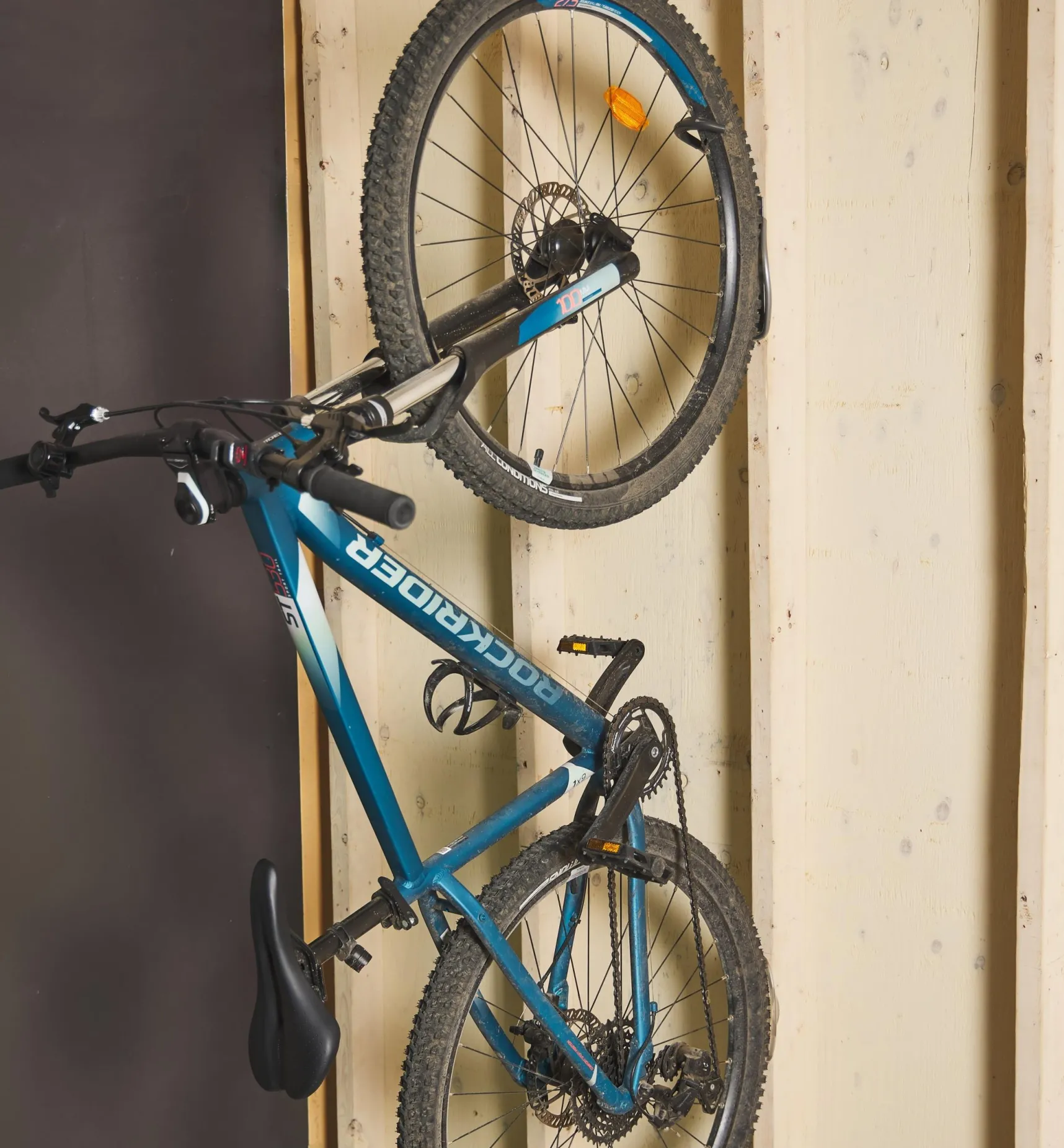 Vertical Single Bicycle Rack Storage Organization