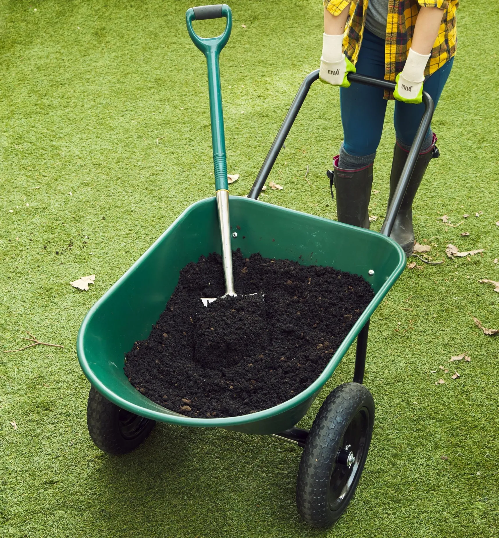 Hot Wheelbarrow With Flat-Free Tires Garden Care