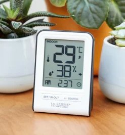 Outlet Wi-Fi Weather Station With Wind And Rain Weather Measurement